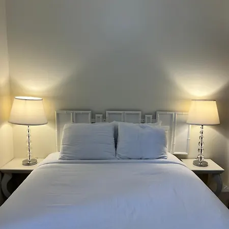 Sea Edge Motel Parksville Room photo